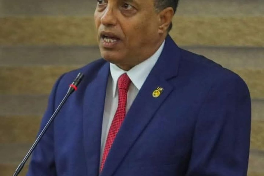 الوزير البكري يهنئ نعمان شاهر بمناسبة فوزه برئاسة الاتحاد العربي للجودو