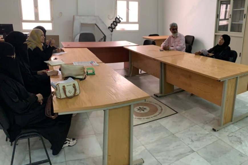 مدير مركز التطوير الأكاديمي بجامعة عدن تشارك في اجتماع مجلس قسم الكيمياء الصيدلانية