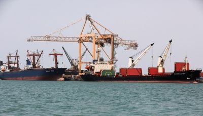 واشنطن تحذر السفن المتجهة الى الحوثيين " ستواجه عقوبات قاسية"