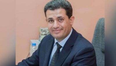 تفوق نجله خفف أوجاعه.. أكاديمي يشكو تعسفات الحوثيين بصنعاء "اجبروني على الصمت"