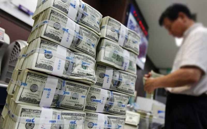 الهبوط الصامت... العوامل الخفية التي أسقطت الدولار في بغداد