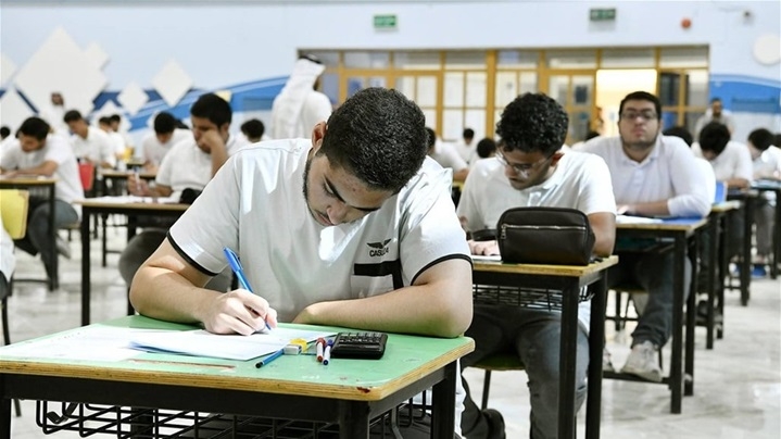 حبس رئيس المطبعة السرية للتربية الكويتية وسيدتين لـ"تسريبهم الأسئلة"