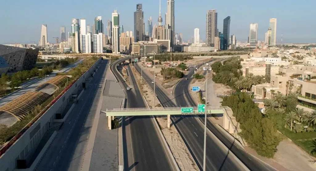 الكويت تقدم تسهيلات جديدة لليمنيين الراغبين في العمل على أراضيها.. وتحذير مهم للقنصل اليمني