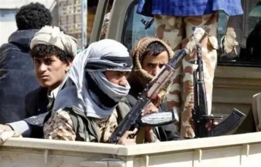 مليشيا الحوثي تستحدث معسكرًا جديدًا في منطقة وعرة غربي اليمن وتحشد إليه مئات المجندين