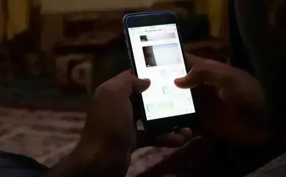 القبض على شخص يبتز أحد أقاربه بصور فتاة بعد خداعها وكسب ثقتها شرقي اليمن