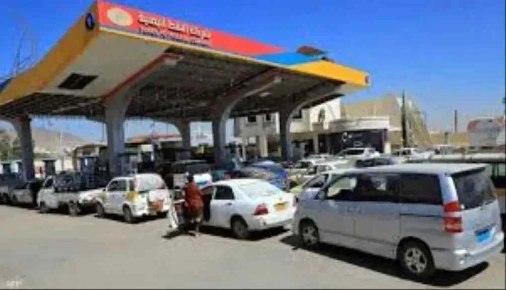مليشيا الحوثي تضخ كميات جديدة من ‘‘البنزين المغشوش'' للسوق المحلية
