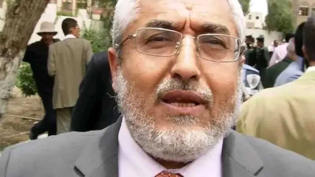 عشر سنوات من الغياب القسري.. الصحفي 'عبدالخالق عمران' يروي تفاصيل آخر لقاء مع السياسي محمد قحطان