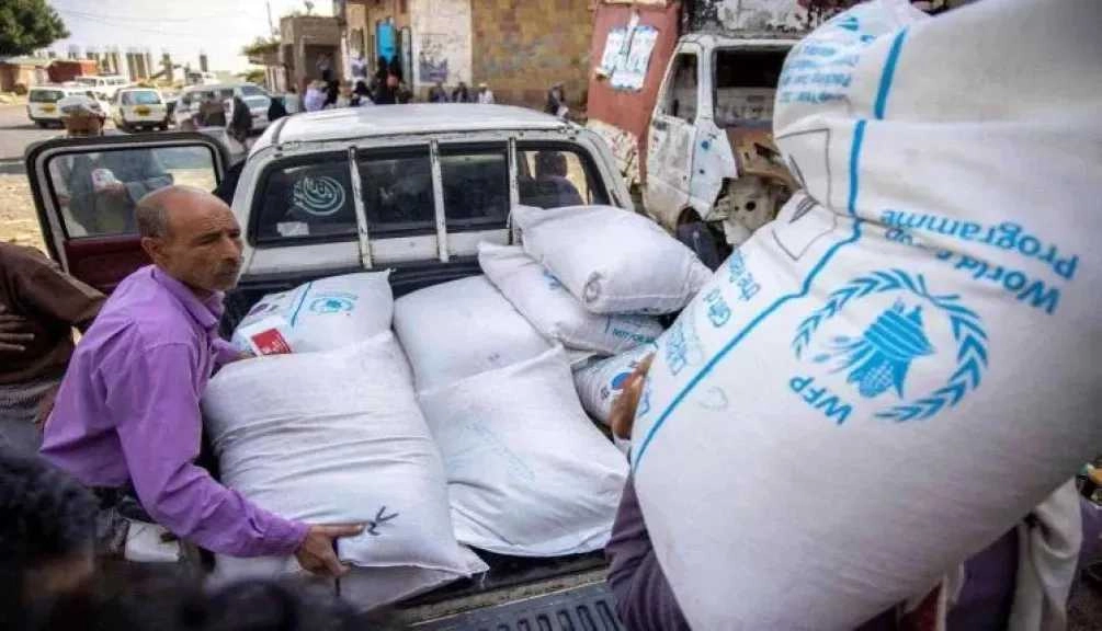'بين اعتقالات الموظفين ونهب المساعدات.. لماذا وصلت الأزمة الإنسانية في اليمن إلى نقطة الانهيار؟'