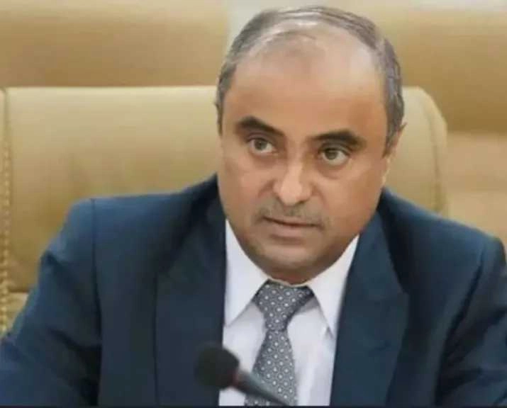 رئيس الوزراء يوجّه بمعالجة أزمة الكهرباء في عدن وتزويد المحطات بالوقود الإسعافي