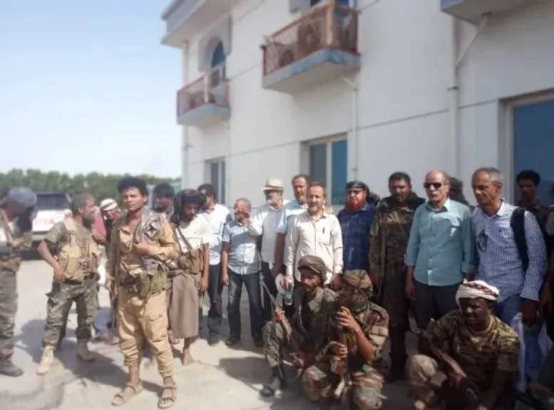 تحرير موظفين في مصنع إسمنت من قبضة مسلحين جنوبي اليمن
