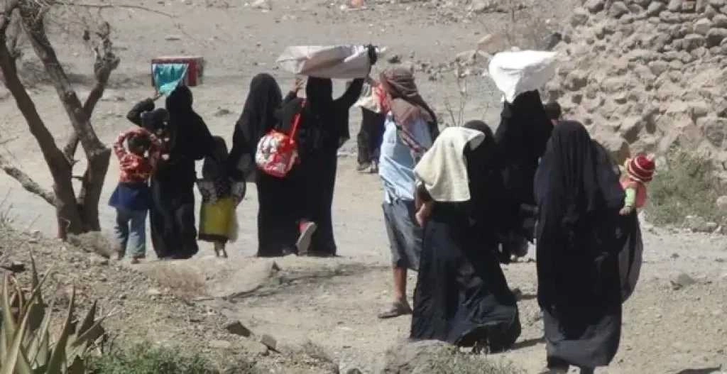 نزوح عشرات الأسر من صنعاء والحديدة.. ومارب وجهتها الأولى