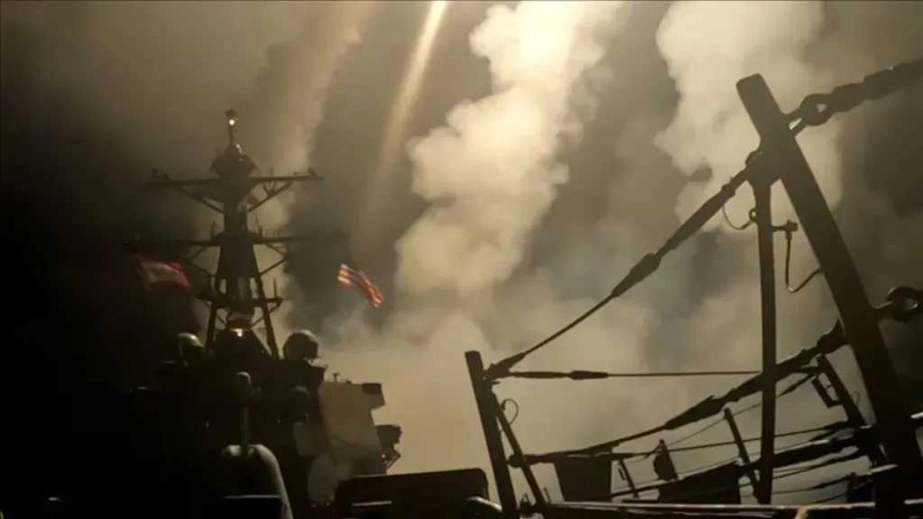 روسيا تُعلن إجلاء طاقم ناقلة 'سفن بيرلز' بعد إصابتهم في غارة أمريكية على ميناء رأس عيسى