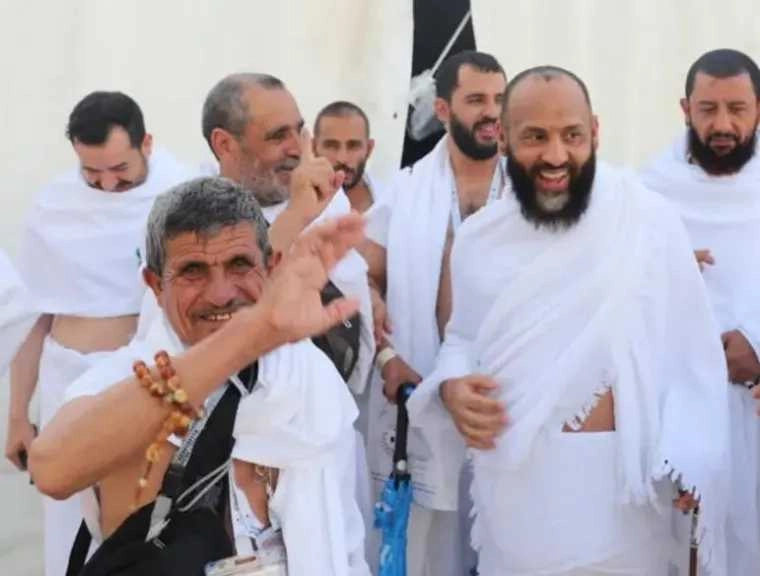 الرئيس العليمي يهنئ حجاج اليمن ويشيد بجهود المملكة في موسم الحج