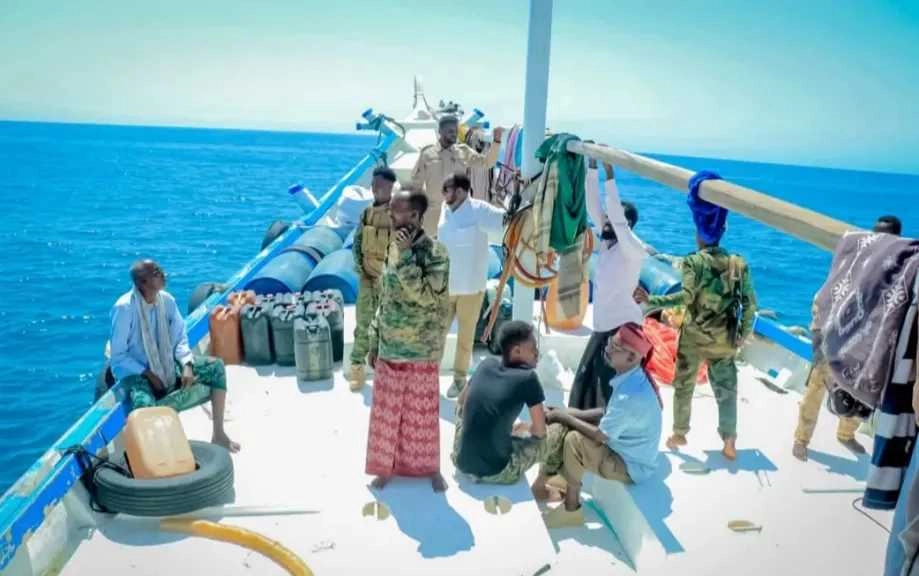 الإفراج عن 26 صيادًا يمنيًا من الصومال بعد دفع غرامة مالية قدرها 44 ألف دولار أمريكي