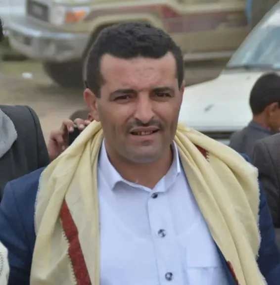 الحوثيون يفرضون 'الجبايات' بالقوة في عنس.. ومخاوف قبلية على حياة الشيخ المقدشي