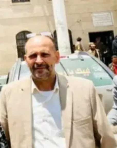 العدالة في قفص الاتهام ! .. قاضٍ يحتجز محاميًا في ذمار
