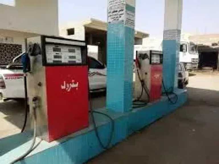 توقعات بارتفاع سعر الدبة البرترول إلى 50 ألف ريال بسبب انهيار العملة وزيادة الرسوم الجمركية