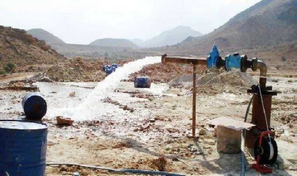 ذمار: فوضى استنزاف المياه الجوفية تهدد الأمن الزراعي والبيئي وسط تقاعس أمني مريب