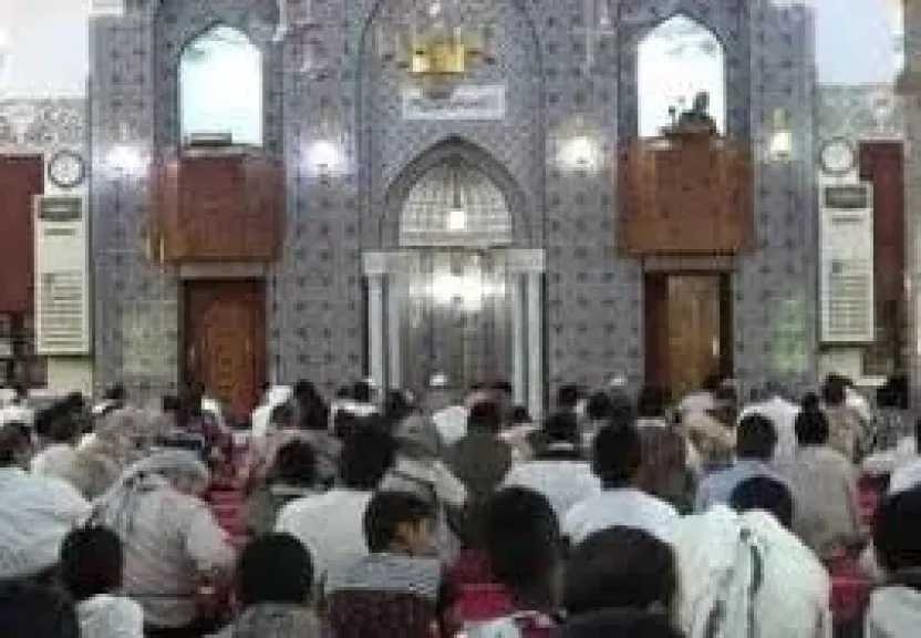 وفاة خطيب جمعة في الحديدة فور انتهاء خطبته ونزوله من المنبر