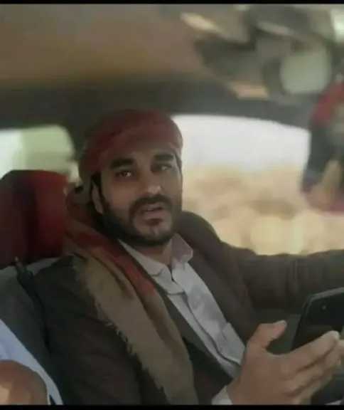 مقتل الشيخ مجد الأحمر طعنًا بالجنبية في عمران على يد أحد أقاربه