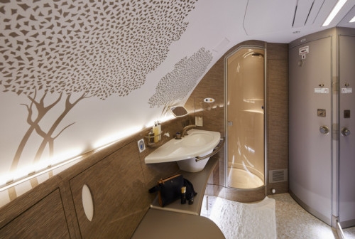 Emirates introduces newly retrofitted A380s to Manchester and Milan