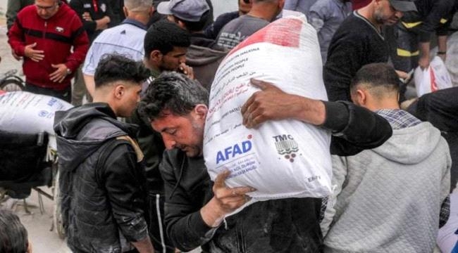 الأونروا تعلن نفاد إمداداتها من الطحين في غزة