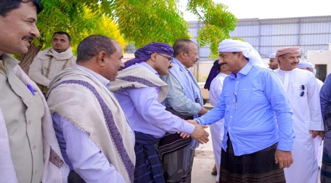 محافظ شبوة عوض بن الوزير يعود إلى عتق بعد زيارة خارجية رسمية
