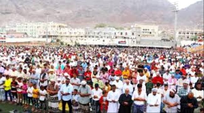 عيدٌ بلا فرحة.. الغلاء وانقطاع الكهرباء يُفسدان بهجة العيد في العاصمة عدن ومحافظات الجنوب