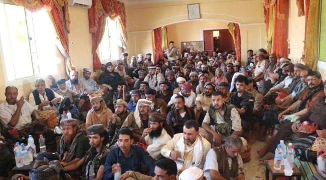 قيادة اللواء الخامس حزم تشارك في وفد رسمي لتقديم العزاء في الشهيد الصبيحي