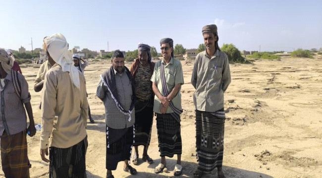 رئيس انتقالي أحور ومدير عام المديرية يشاركان تشييع جثمان الفقيد الشاب ناصر عمر قفاز المسعدي