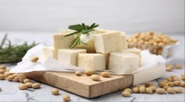 5 أطعمة غنية بالكالسيوم تناسب النظام الغذائي النباتي