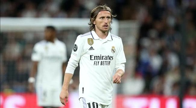 مودريتش يقترب من مزاملة ميسي في إنتر ميامى