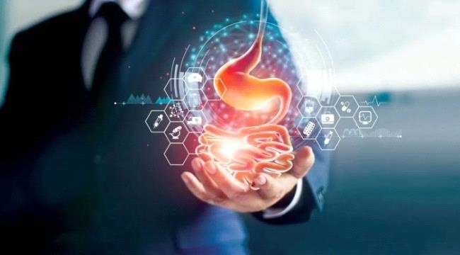 لماذا تزداد حرقة المعدة مع التقدم في السن… وكيف نعالجها؟