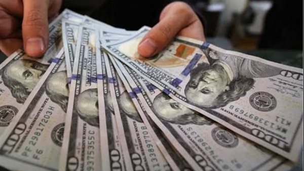 تراجع أسعار الدولار خلال ختام تعاملات اليوم.. اعرف التفاصيل