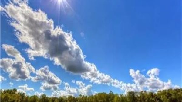 الأرصاد الجوية تكشف حالة الطقس اليوم.. وتحذر من هطول أمطار