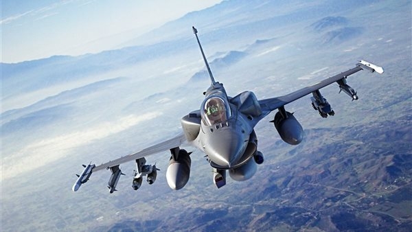 هولندا ترسل آخر 24 طائرة F-16 مقاتلة إلى أوكرانيا