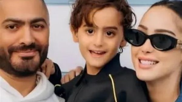 تامر حسني يكشف أحدث تطورات الحالة الصحية لأبنه آدم (تفاصيل)