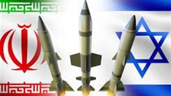 رغم الضربات الجوية المكثفة.. واشنطن تبقي باب التفاوض مع طهران مفتوحًا