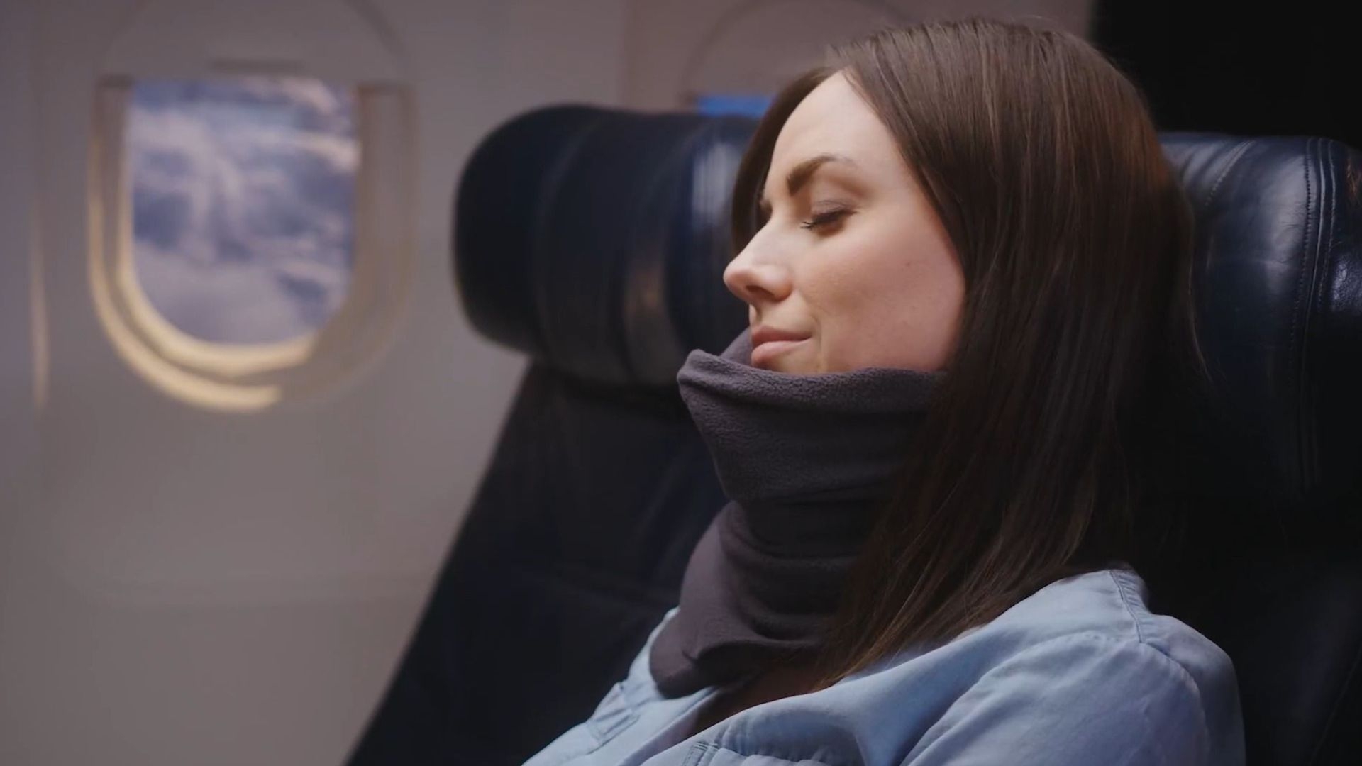 Our Guide To The Best Travel Pillows In Canada In 2025 (And Where To Get Them)