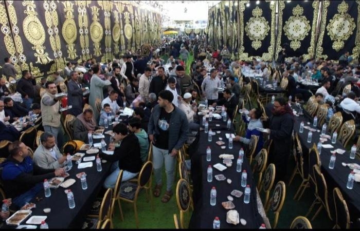 محافظات : رمضان بيحب اللمة.. إفطار 3 آلاف صائم بكفر شكر على مائدة واحدة