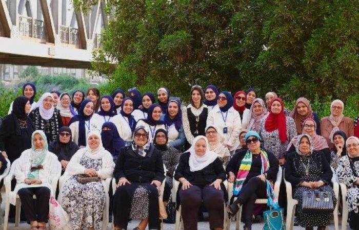 أخبار مصر : الخط الفضي.. مشروع تخرج لطلبة إعلام المنوفية عن كبار السن