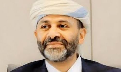حميد الأحمر يكشف كواليس فضيحة تسليم طائرات اليمنية للحوثيين ويتوعد مسؤولين بوثائق دامغه