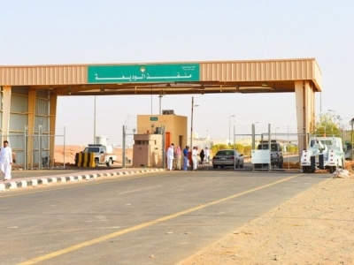 ازدحام غير مسبوق في منفذ الوديعة... والسلطات توقف الرحلات ليومي الخميس والجمعة