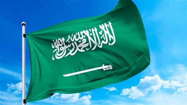 الجوازات السعودية تُفاجئ المقيمين بقرار جديد لتجديد الإقامة