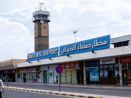 مطار صنعاء يستقبل رحلات غامضة وسط غياب الرقابة الدولية