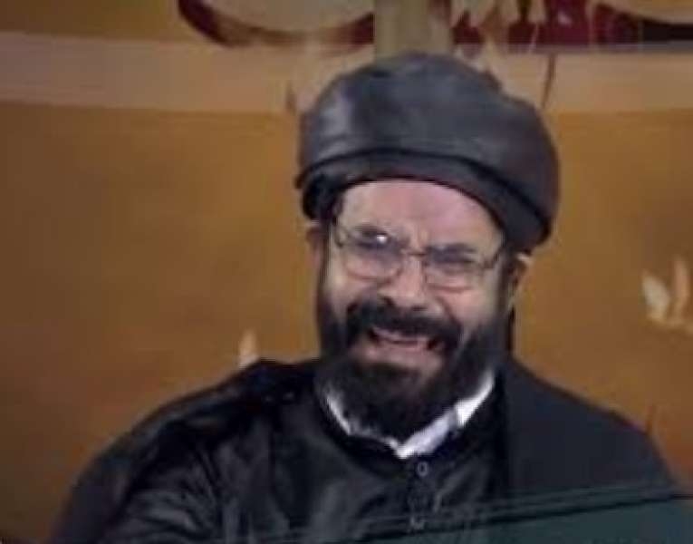 الفنان اليمني محمد الأضرعي يصدر توضيحًا بشأن برنامجه الرمضاني 'على غيري'