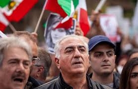 وريث الشاه: الوقت حان لاستعادة إيران!