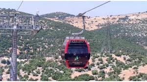 عجلون : حركة سياحية نشطة للقلعة والتلفريك وغابات اشتفينا ومار الياس