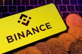 عملة مستقرة مرتبطة بترمب تُستخدم لاستثمار ملياري دولار في «بينانس»