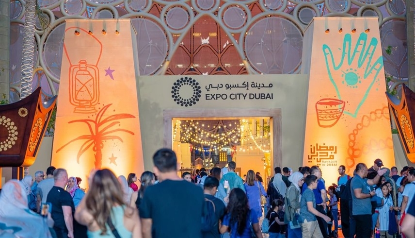 موائد إفطار وسحور في ساحة الوصل ضمن "حي رمضان" في إكسبو